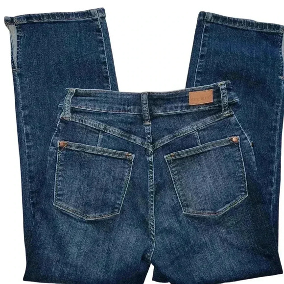 Judy Blue Simmer Down Straight Leg Cropped size 5/27 - Picture 2 of 9